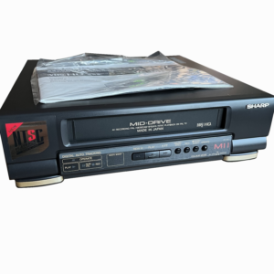 "Видеомагнитофон Sharp VC-M11"